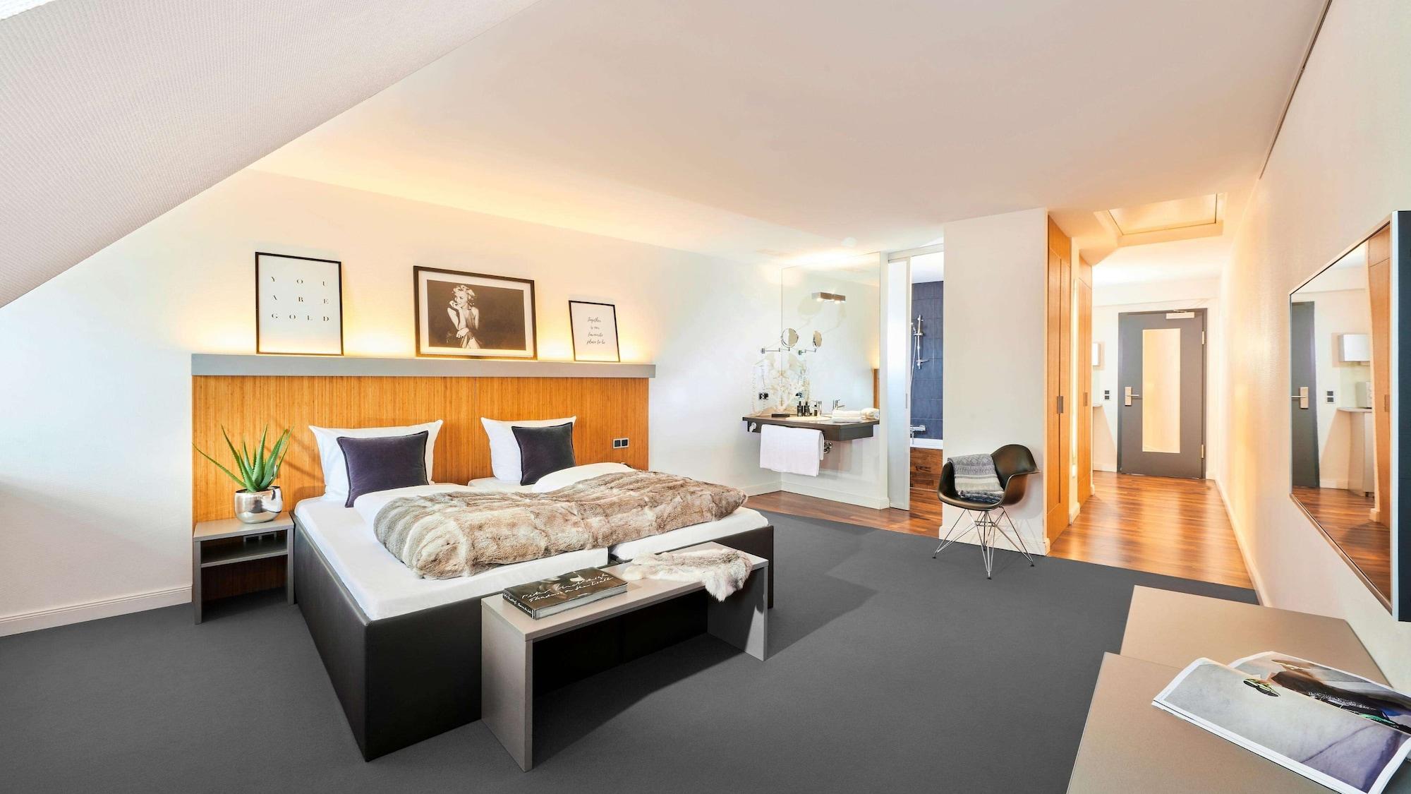 Nena Hotel Бремен Экстерьер фото